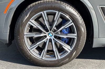 2022 BMW X5 M50i