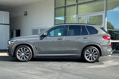 2022 BMW X5 M50i