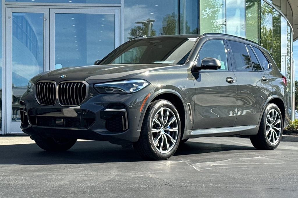 2022 BMW X5 M50i