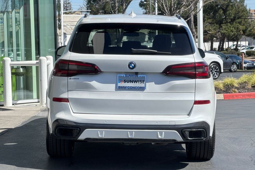 2023 BMW X5 xDrive45e