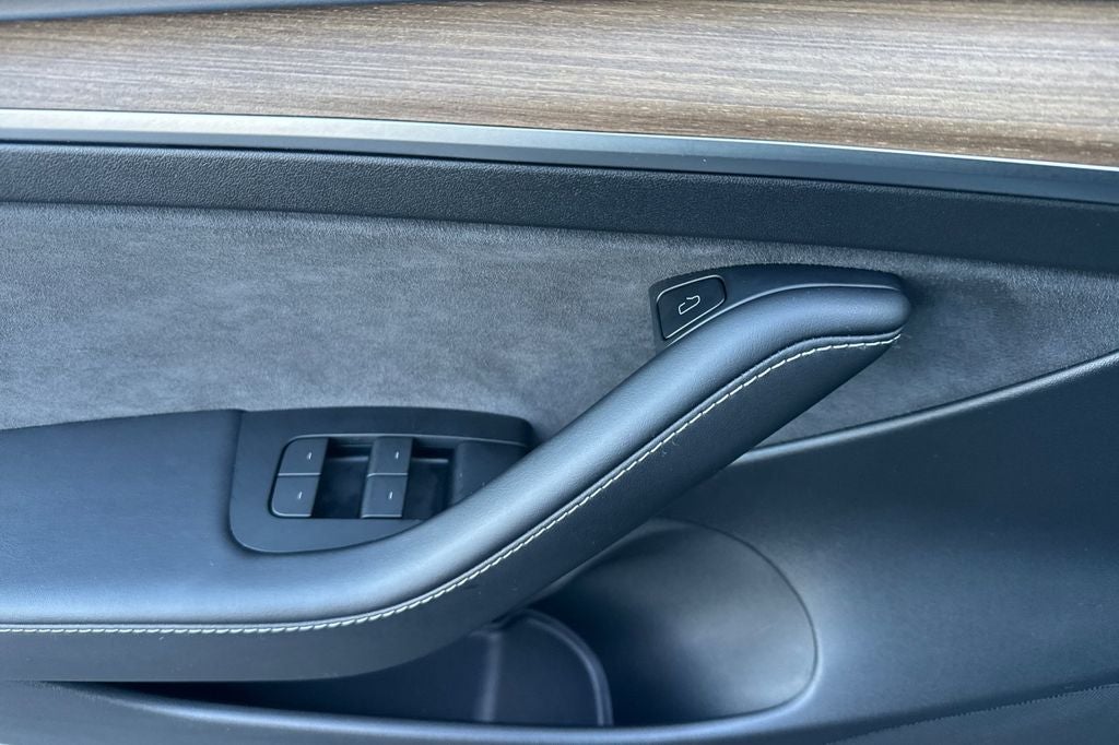 2022 Tesla Model 3 Base