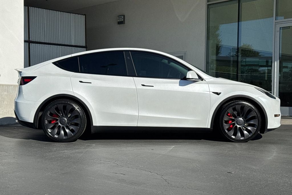 2023 Tesla Model Y Performance