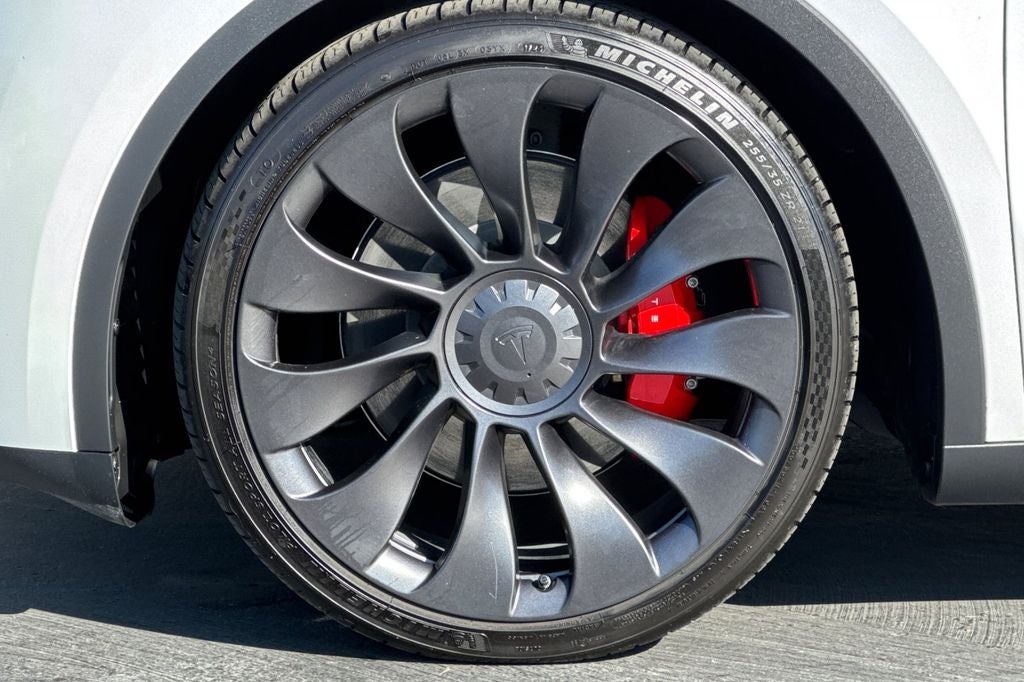 2023 Tesla Model Y Performance