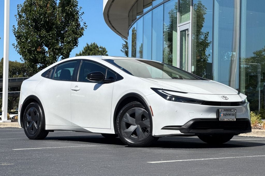 2024 Toyota Prius LE