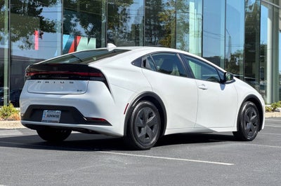 2024 Toyota Prius LE