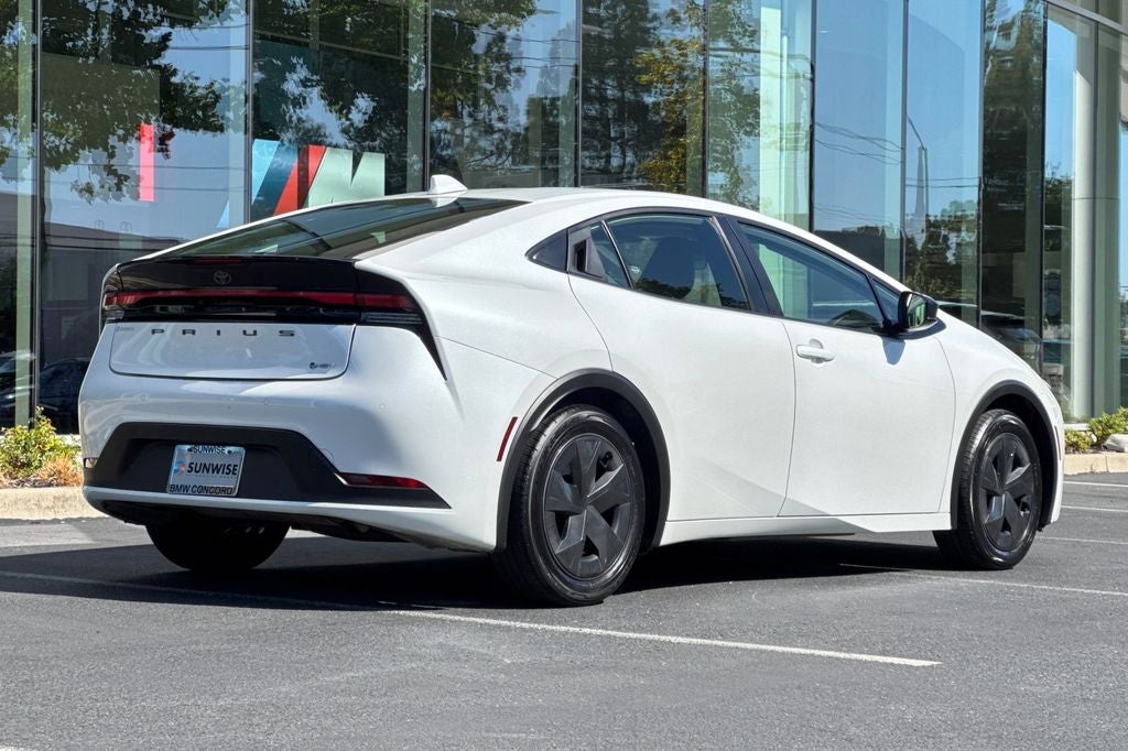 2024 Toyota Prius LE