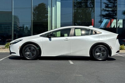 2024 Toyota Prius LE