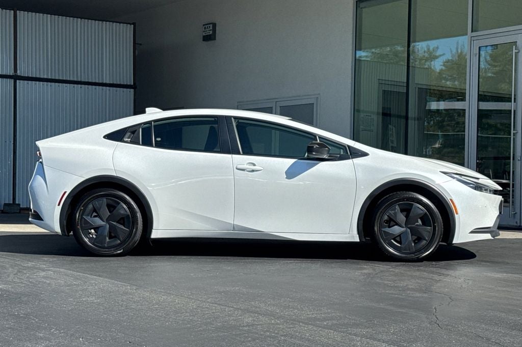 2024 Toyota Prius LE