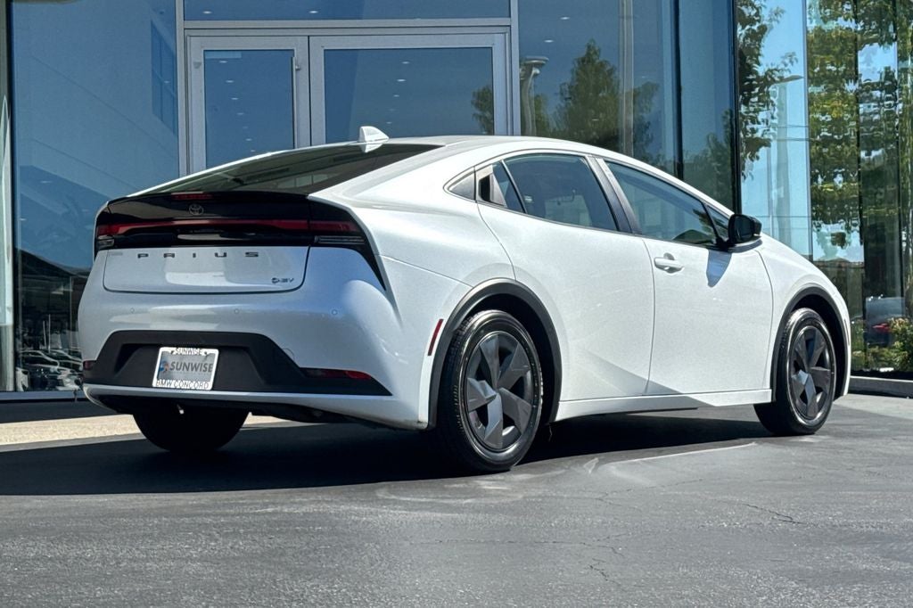 2024 Toyota Prius LE