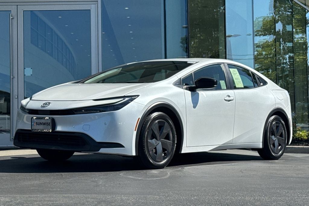2024 Toyota Prius LE