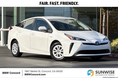 2022 Toyota Prius LE
