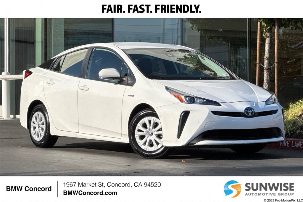 2022 Toyota Prius LE