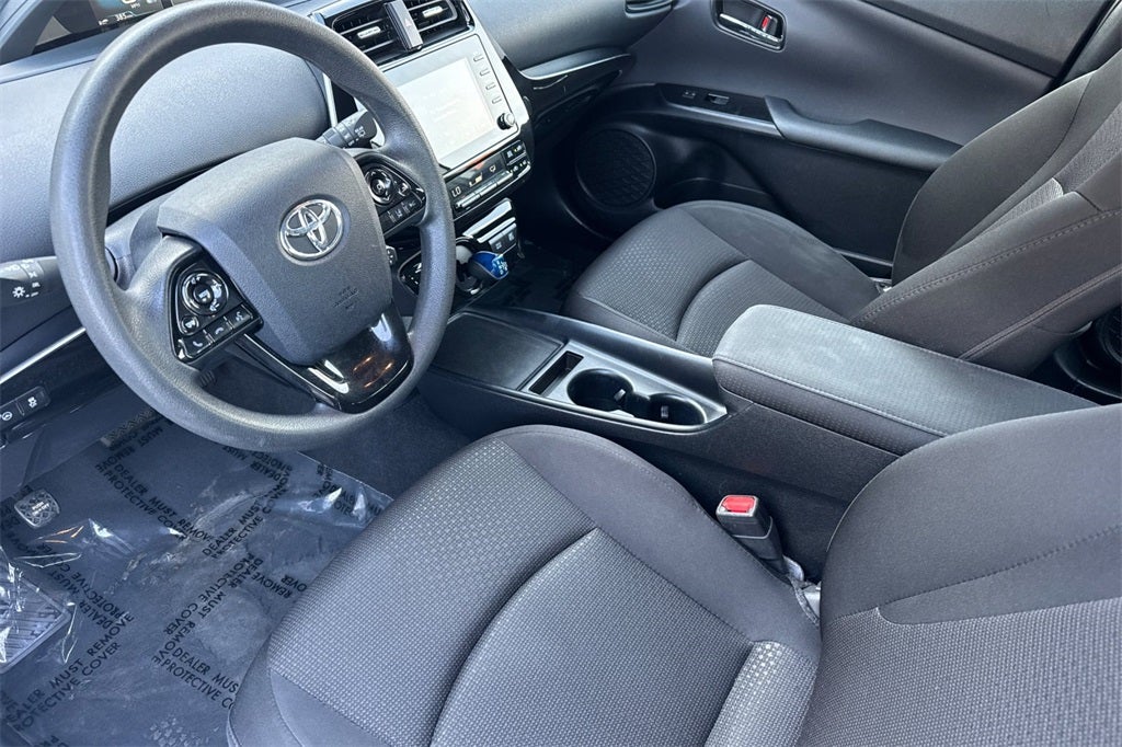 2022 Toyota Prius LE