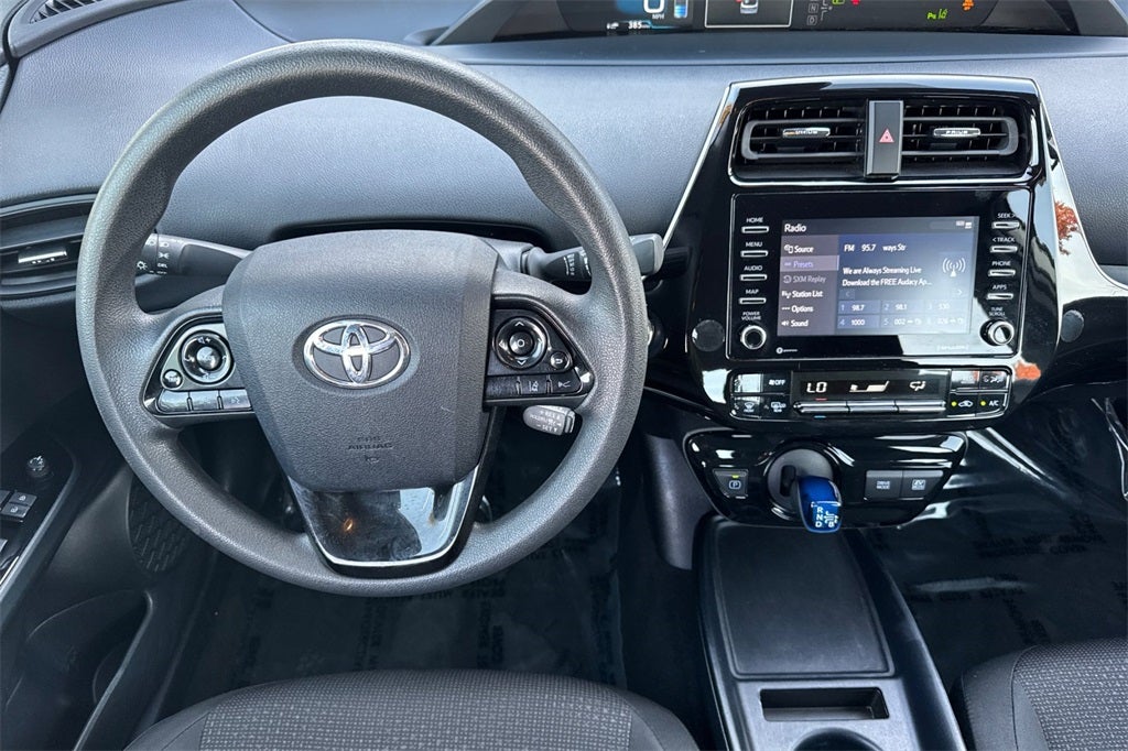 2022 Toyota Prius LE