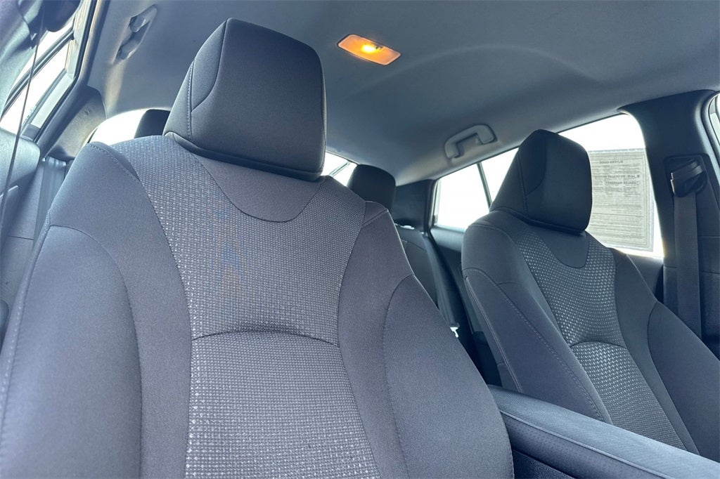 2022 Toyota Prius LE