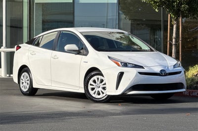 2022 Toyota Prius LE
