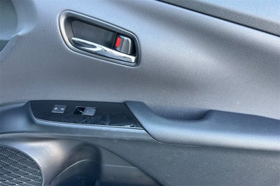 2022 Toyota Prius LE