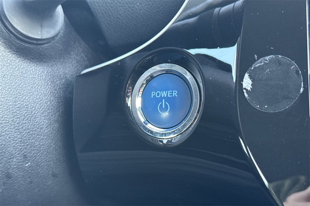 2022 Toyota Prius LE