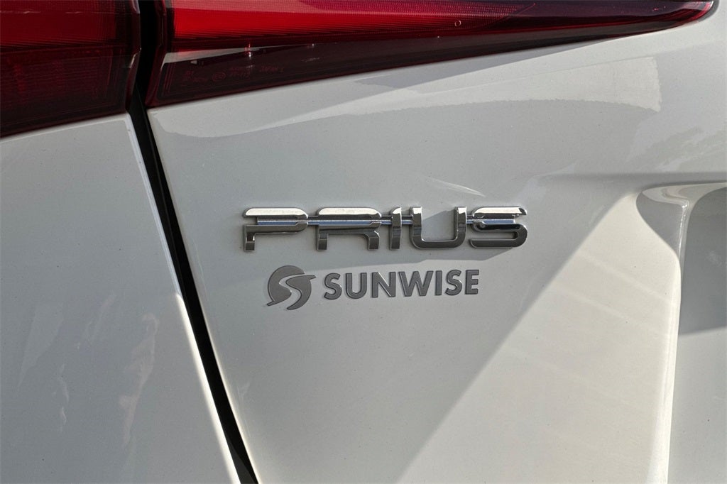 2022 Toyota Prius LE