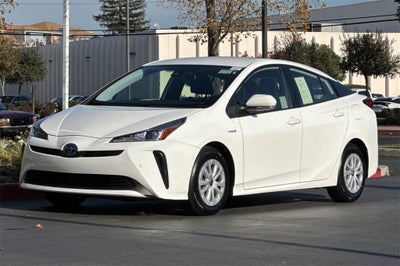 2022 Toyota Prius LE