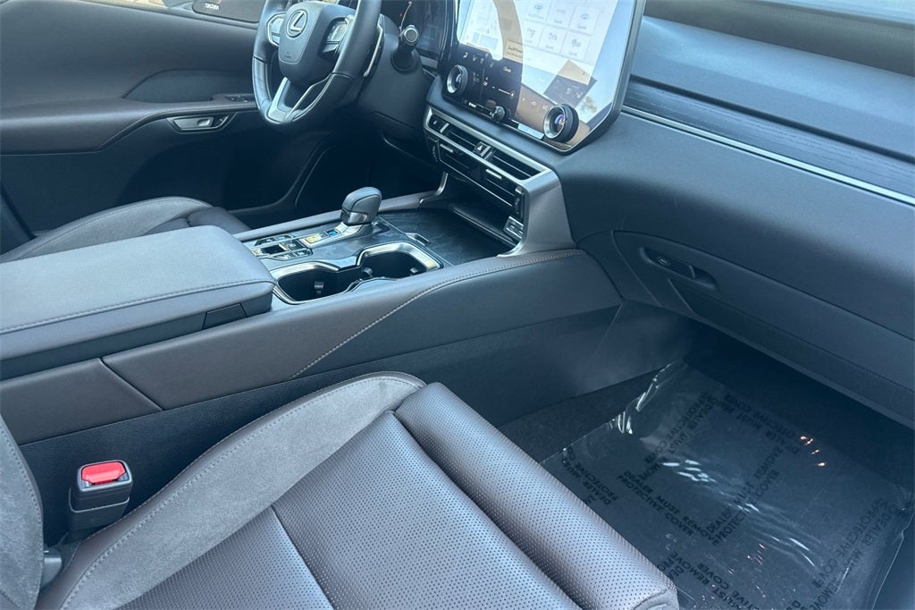 2024 Lexus RX 450h+ Luxury