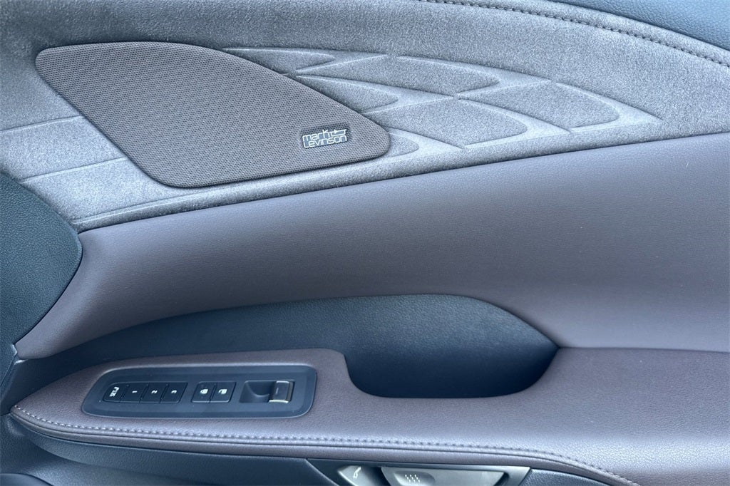 2024 Lexus RX 450h+ Luxury