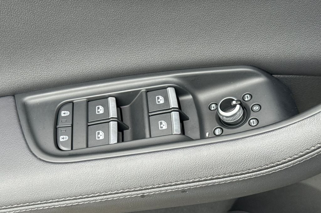 2023 Audi Q7 45 Premium Plus quattro