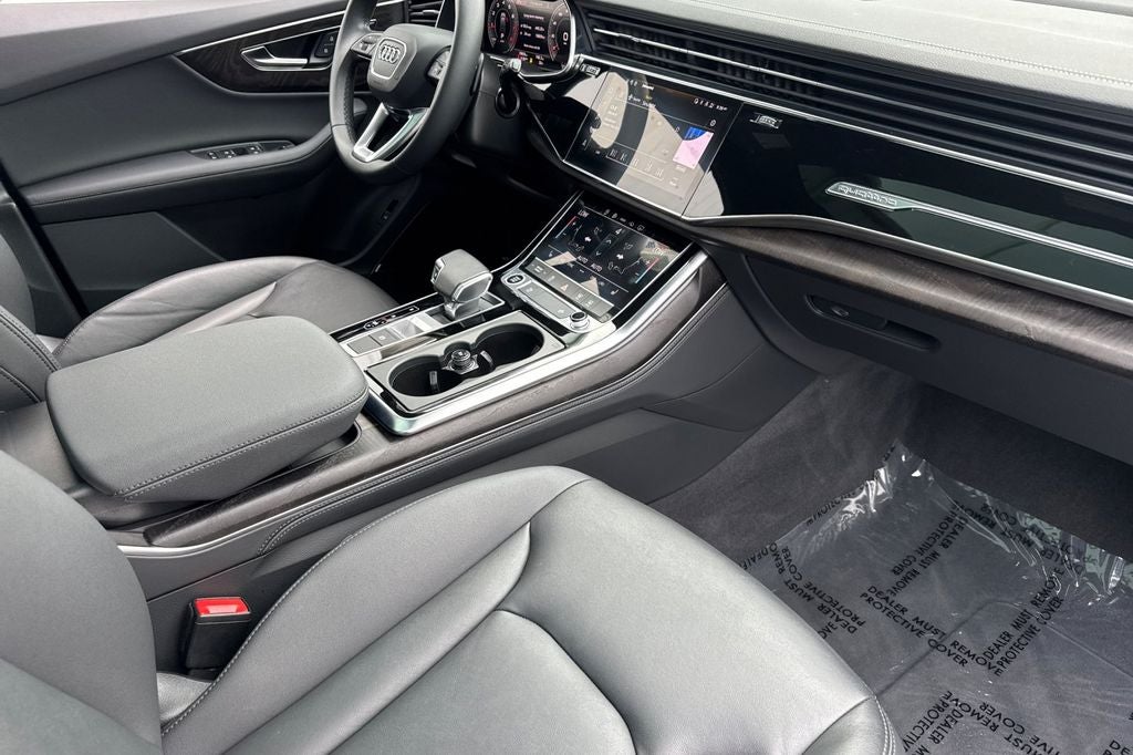 2023 Audi Q7 45 Premium Plus quattro
