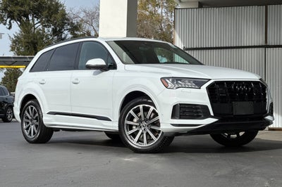 2023 Audi Q7 45 Premium Plus quattro