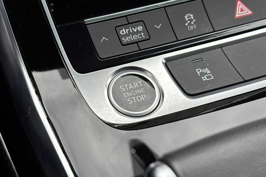 2023 Audi Q7 45 Premium Plus quattro