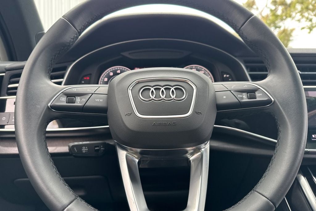 2023 Audi Q7 45 Premium Plus quattro