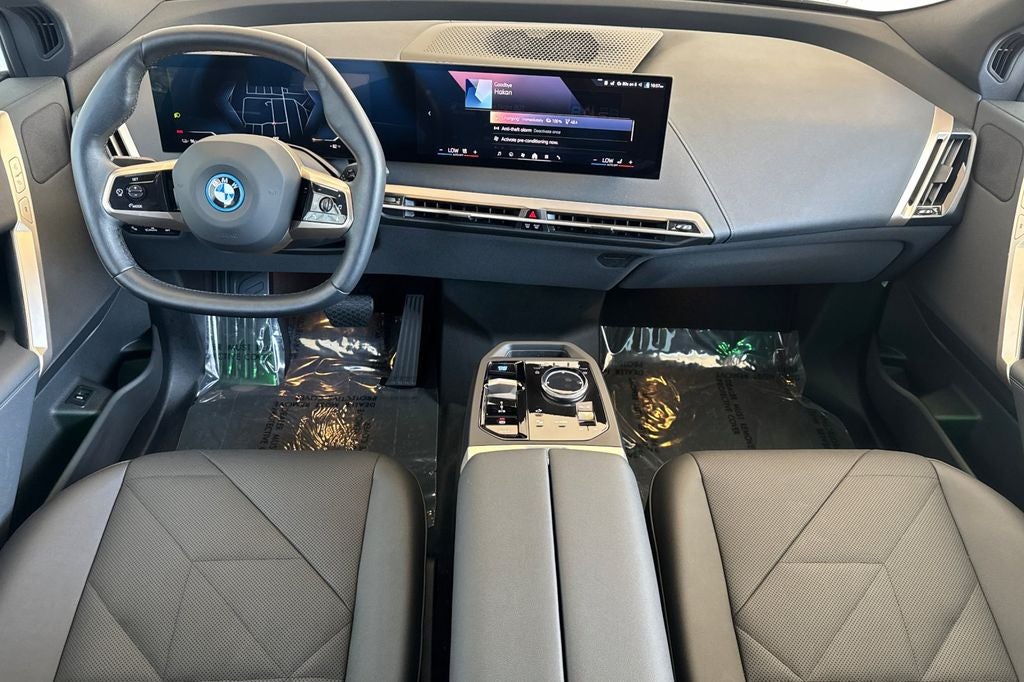 2025 BMW iX xDrive50