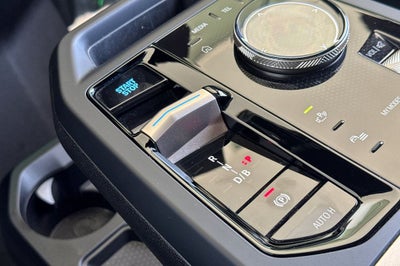 2025 BMW iX xDrive50