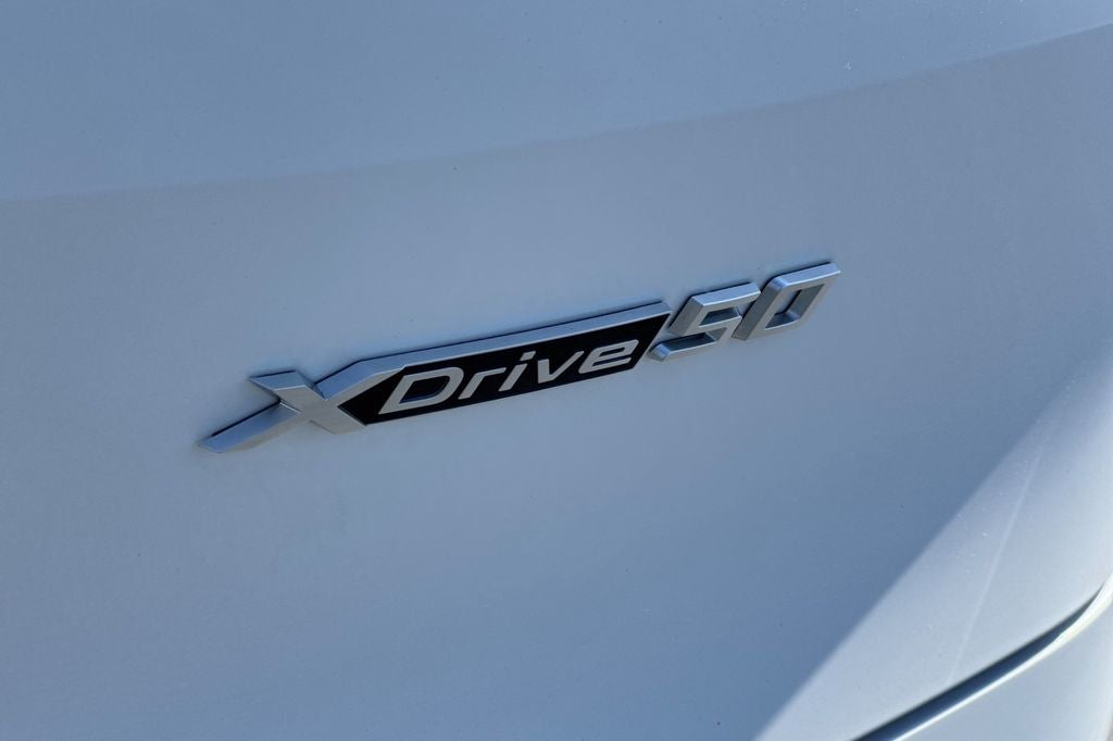 2025 BMW iX xDrive50