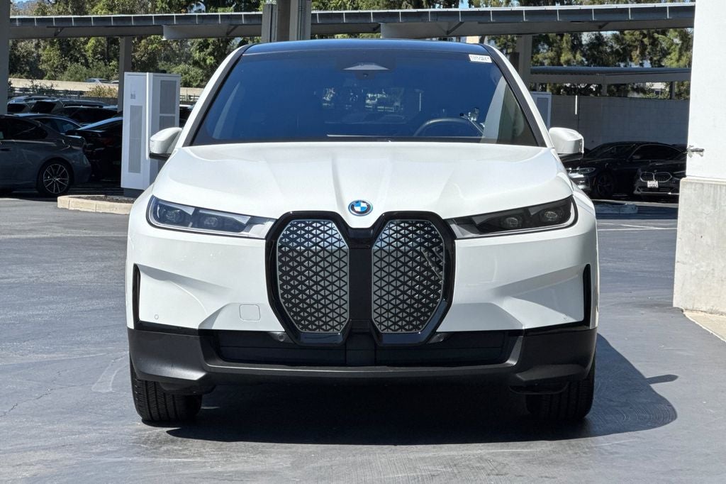 2025 BMW iX xDrive50