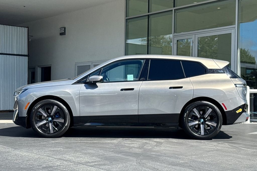 2024 BMW iX xDrive50
