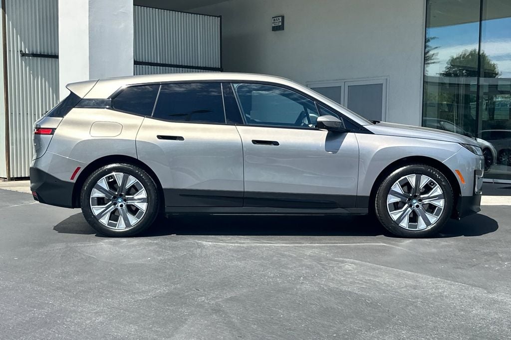 2024 BMW iX xDrive50