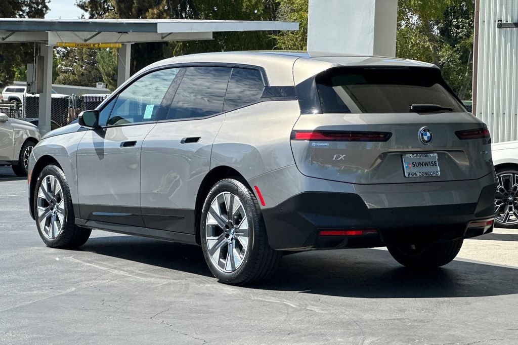 2024 BMW iX xDrive50