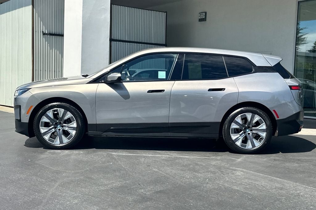 2024 BMW iX xDrive50