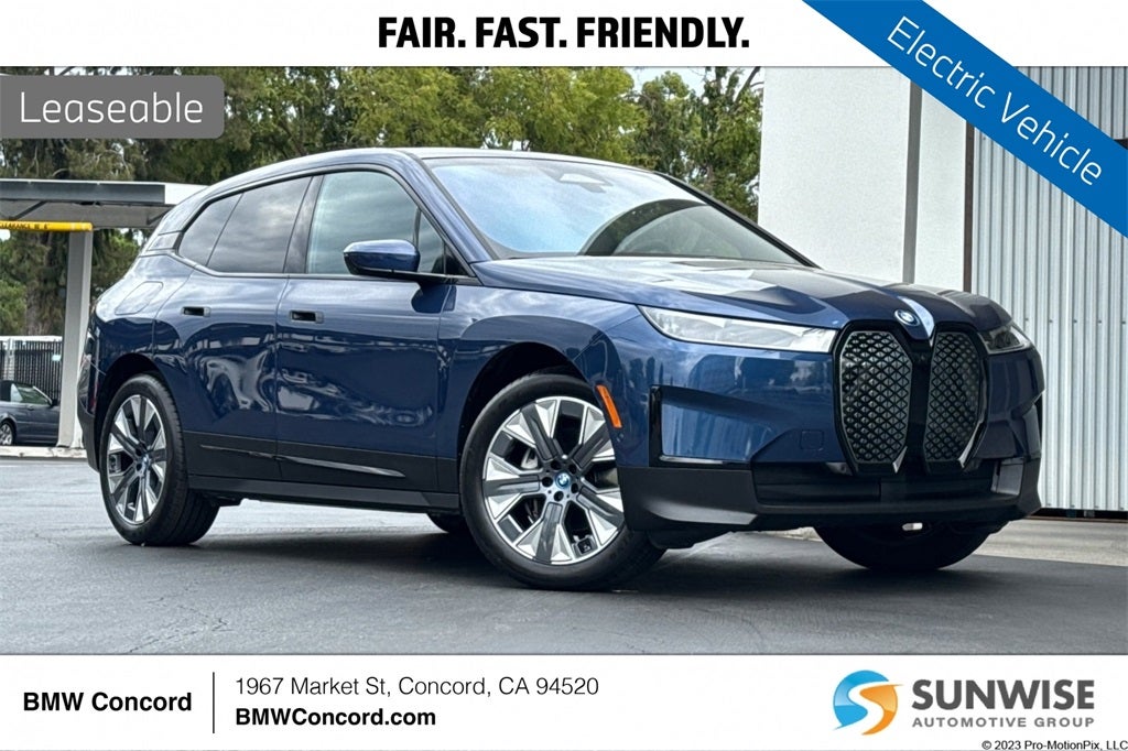 2025 BMW iX xDrive50