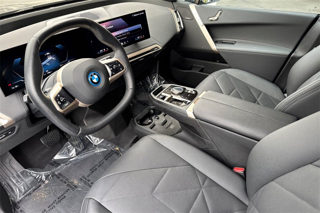 2025 BMW iX xDrive50