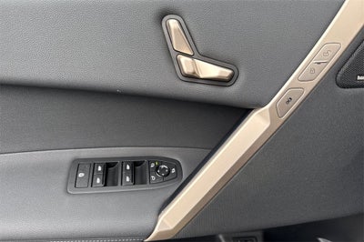 2025 BMW iX xDrive50