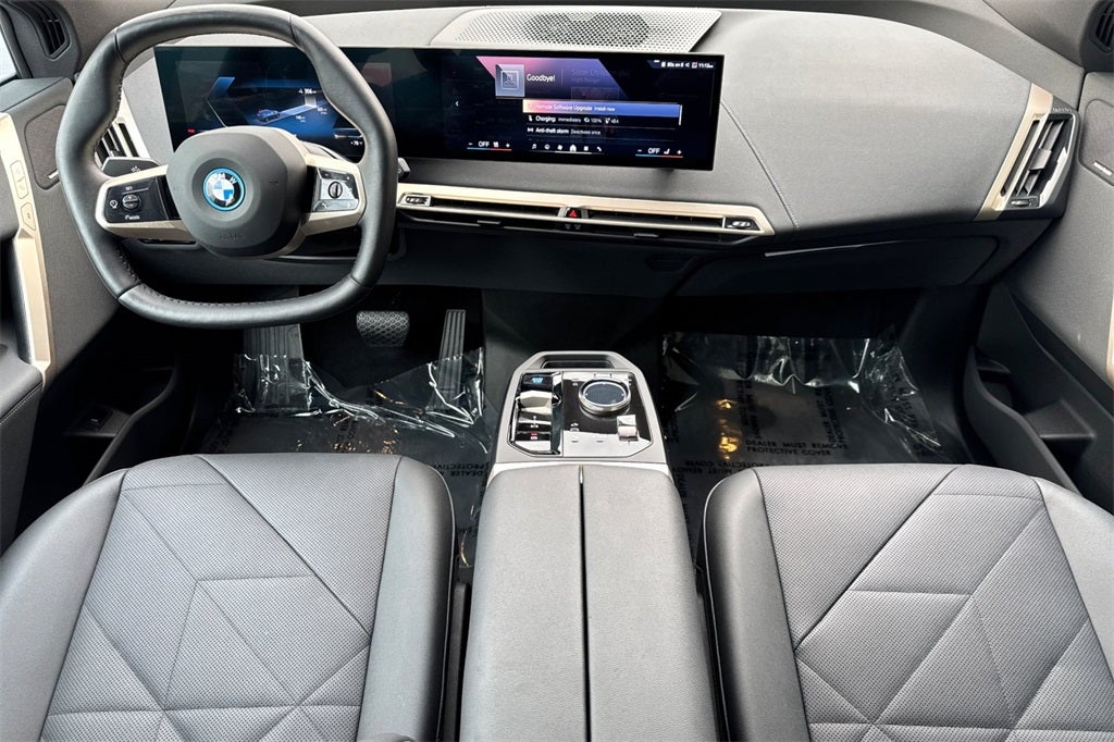 2025 BMW iX xDrive50