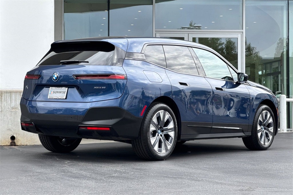 2025 BMW iX xDrive50