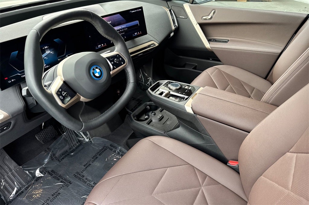 2025 BMW iX xDrive50