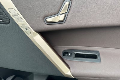 2025 BMW iX xDrive50