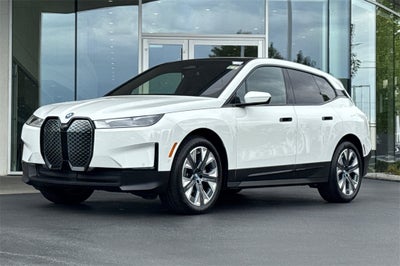 2025 BMW iX xDrive50