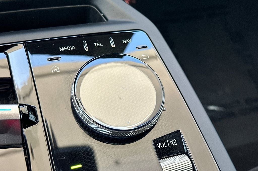 2024 BMW iX xDrive50