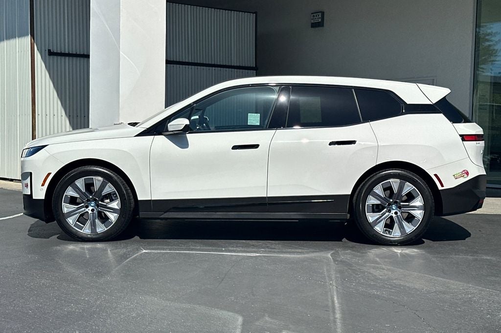 2024 BMW iX xDrive50