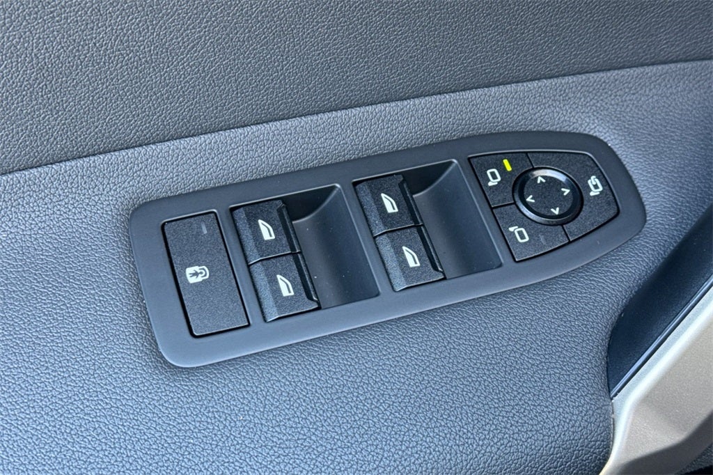 2025 BMW iX xDrive50